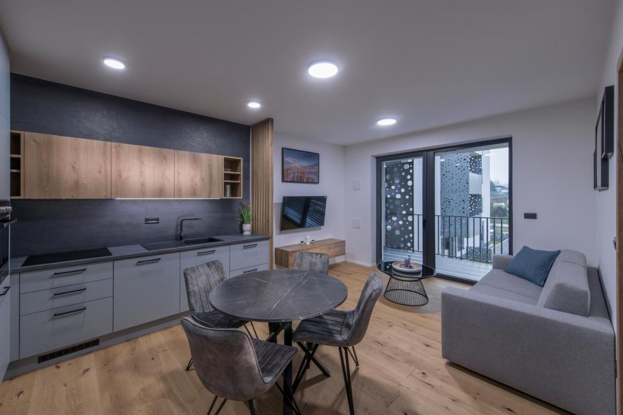Apartmaji Harpf スロヴェニ・グラデツ エクステリア 写真